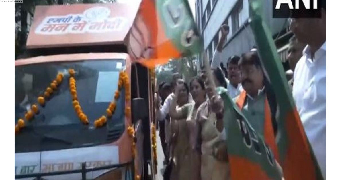 Madhya Pradesh polls: BJP National General Secretary Kailash Vijayvargiya flags off hi-tech campaign vehicles
